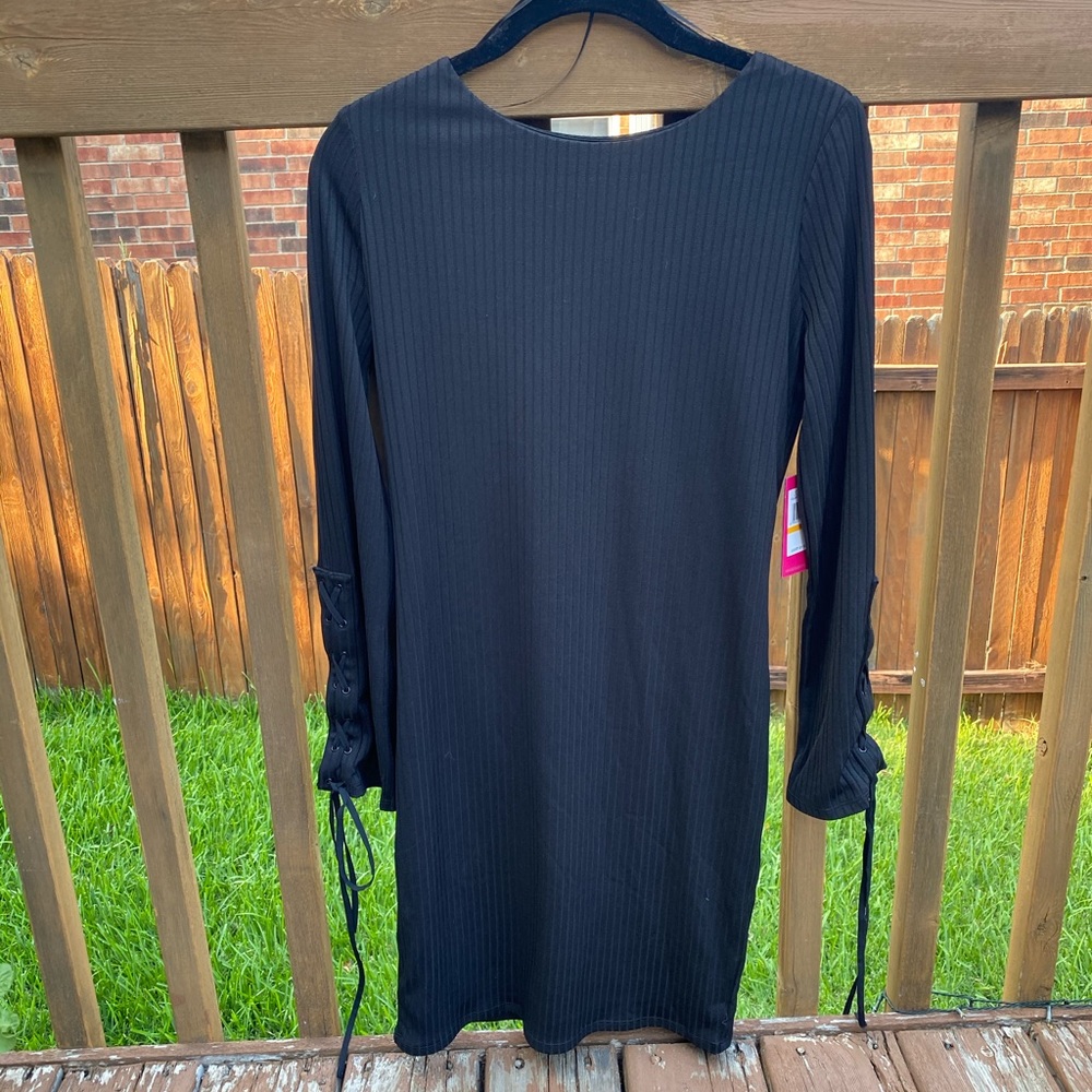 NWT Vince Camuto Dress size small